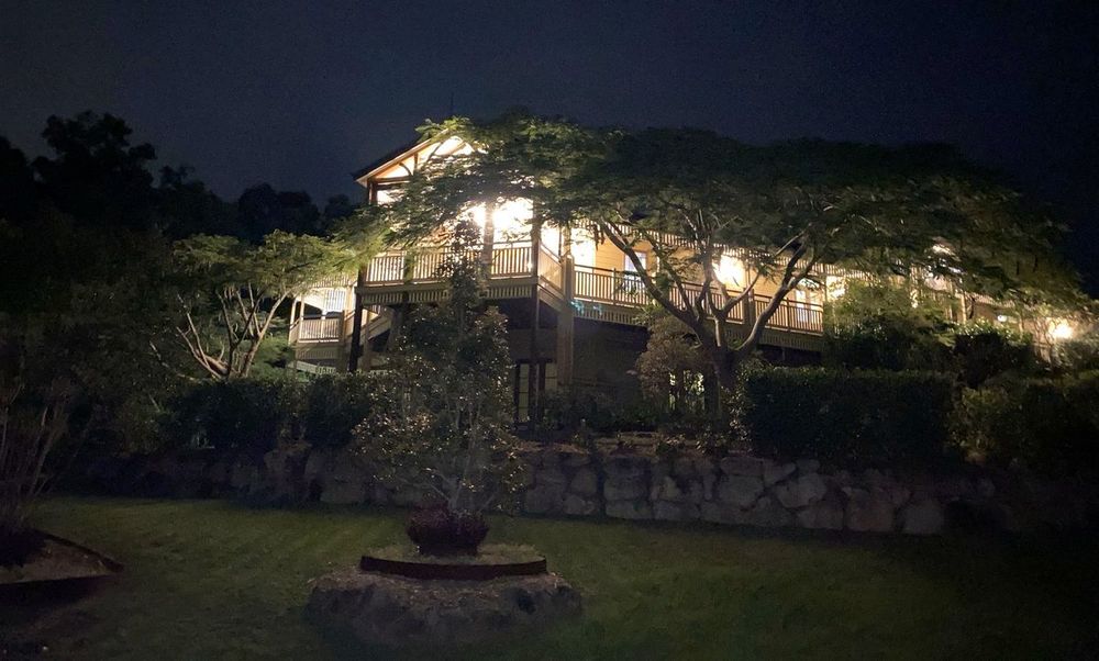 Feature and outdoor lighting in Cashmere